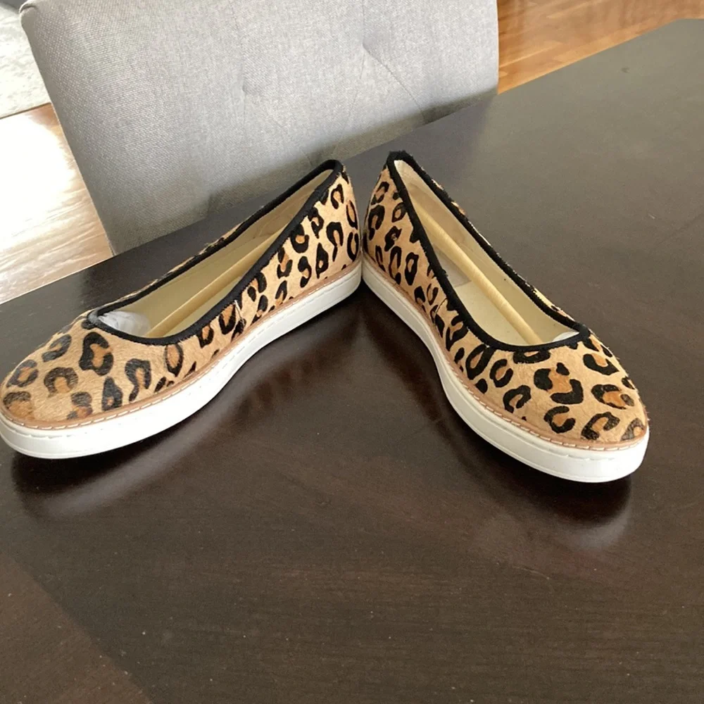 UGG leopard print pony hair flats, size US 7.5 - Picture 7 of 12